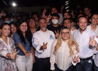 Arrancan Tito e Indira en Boca del Río; Unánue les da el banderazo de salida
