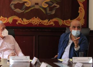 Ricardo Ahued presenta equipo de Entrega-Recepción