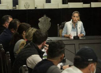 La alcaldesa Patricia Lobeira emite reporte sobre la situación en el Puerto de Veracruz por el norte registrado este domingo