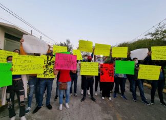 Alumnos toman el ITSAV, exigen de vaya el director Miguel Hernández