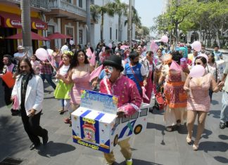 Se registra el payaso “Lacho el cucaracho” como candidato a Rey de la Alegría 2022