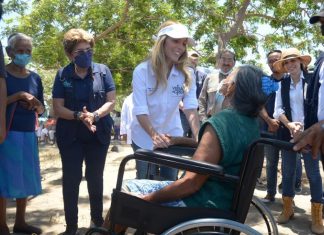 Con Brigada Médica y de Servicios en la Reserva Tarimoya 4, inicia Paty Lobeira de Yunes acciones del Veracruz Sonríe