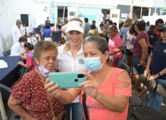 La alcaldesa Patricia Lobeira de Yunes lleva la Brigada Médica y de Servicios a la colonia López Mateos