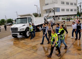 Supervisa Alcalde JM Unánue limpieza del canal del Dren B