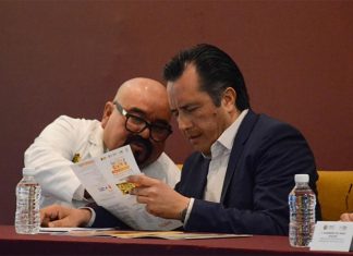 Sacrifican al titular de SESVER, Roberto Ramos Alor para proteger al director administrativo, Jorge Eduardo Sisniega Fernández