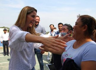 Lleva alcaldesa Patricia Lobeira de Yunes Brigada de Salud a Lomas de Río Medio