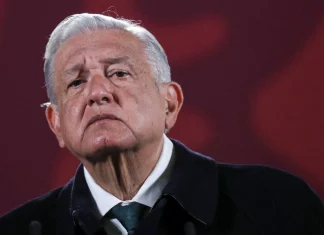 López Obrador en el inicio de su debacle
