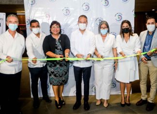 Reconocen al Alcalde JM Unánue por su apoyo a la educación y la creación de proyectos de cambio social