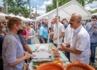 Asiste Ricardo Ahued a Festival del Pambazo