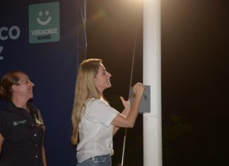 La alcaldesa Patricia Lobeira de Yunes enciende las luminarias del alumbrado público en la principales avenidas del Nuevo Veracruz