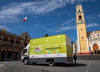 Llega Librobús a Xalapa con mil 500 títulos para todo público