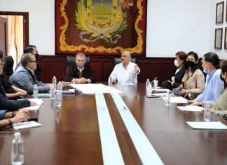 Atiende Ayuntamiento a vecinas y vecinos de las calles Rojano y Nogueira