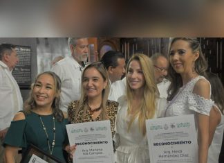 En ceremonia en Cabildo, la alcaldesa Patricia Lobeira de Yunes entrega reconocimientos a arquitectos del Puerto de Veracruz