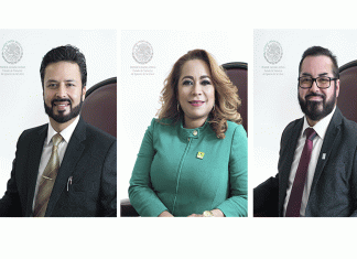 Ring de boxeo durante la reunión de diputados en el Congreso de Veracruz por la Cuenta Pública 2021