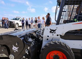 Alcalde JM Unánue pone en marcha un limpia playas para mejorar labores de limpieza en estas zonas del municipio