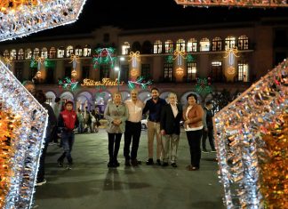 Inauguran iluminación navideña en el parque Benito Juárez