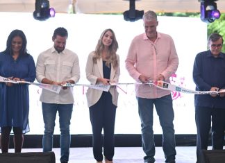 Paty Lobeira de Yunes y Canirac cortan el listón de la “8ª Verbena del Vino Mexicano”