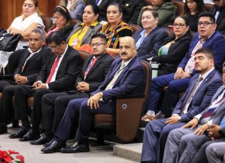 Asiste Ricardo Ahued a comparecencia del gobernador del estado