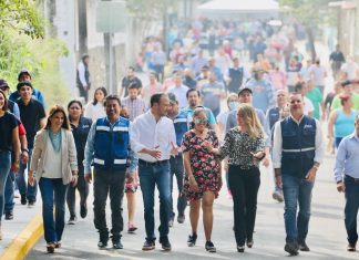 Inaugura Alcalde JM Unánue pavimentación de la calle Barranca del Muerto en la Ampliación Villa Rica