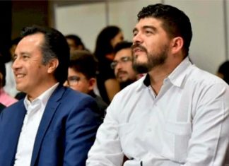 El “muñeco” de la SEV contrata al grupo Kumbia Kings para su fiesta de fin de año