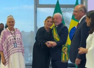 El ridículo de la esposa de López Obrador en la toma a la presidencia de Lula da Silva en Brasil