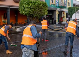 En Xalapa, se recibe el 2023 trabajando