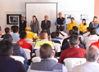 Capacitan a personal municipal en combate a incendios forestales y de pastizales