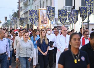 Procesión a San Sebastián llenó la Avenida Independencia de esperanza y unidad: Paty Lobeira de Yunes