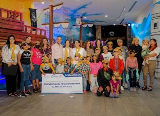 Entrega Alcalde JM Unánue donativo a la Asociación Mexicana de Ayuda a Niños con Cáncer (AMANC)