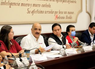 Refrenda Ayuntamiento compromiso con la juventud