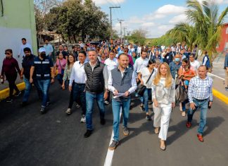 Entrega Alcalde JM Unánue Colector Sanitario y Pavimentación Asfáltica en la colonia Miguel Alemán