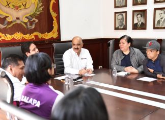 Recibe Alcalde a jóvenes deportistas