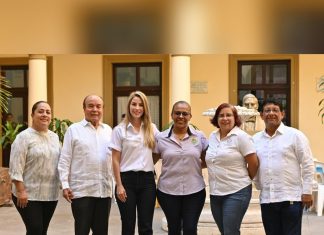 Inaugura Paty Lobeira de Yunes la obra de rehabilitación integral en el Colegio Bachilleres de Veracruz
