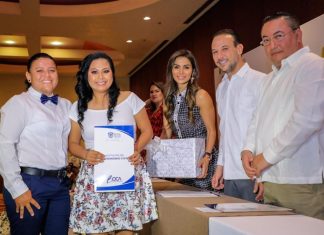 Apadrina Alcalde JM Unánue a 200 parejas en las Bodas Colectivas de Boca del Río