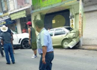 EJECUTAN A EXDIPUTADO ALEXIS SANCHEZ ESPOSA E HIJO EN TEZONAPA.