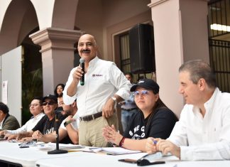 Realiza Alcalde audiencias ciudadanas en el Patio Central