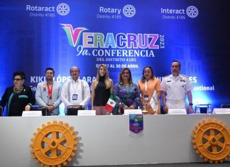 Asiste Paty Lobeira de Yunes a la inauguración de la 9a. Conferencia del Distrito 4185 del Club Rotario Internacional en el WTC