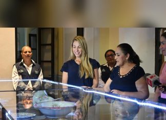 Paty Lobeira de Yunes invita a visitar la exposición “Cultura y Arte Emplatado” en la Casa Museo Salvador Díaz Mirón