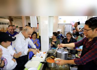 Celebra Ricardo Ahued cumpleaños en La Rotonda