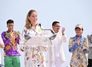 Presenta alcaldesa Paty Lobeira de Yunes a los candidatos a la corte real del Carnaval 2023
