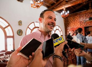Invita Alcalde JM Unánue a participar en el “Cabildo Joven” de Boca del Río