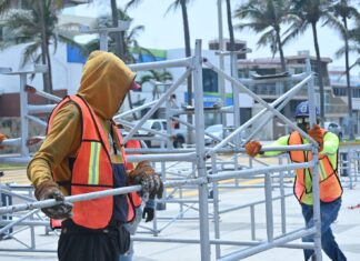 Inicia la instalación de gradas para el Carnaval de Veracruz 2023