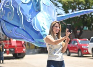 Lanza la alcaldesa Paty Lobeira de Yunes dinámica para ponerle nombre a la ballena gigante del Carnaval 2023