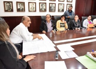 Atiende Ayuntamiento a vecinos de la colonia Campo de Tiro