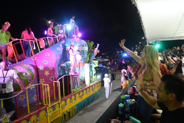 Con gran éxito y desbordante alegría, el cuarto y último desfile del Carnaval de Veracruz 2023 Con gran éxito y desbordante alegría, el cuarto y último desfile del Carnaval de Veracruz 2023