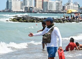 El horario de guardavidas en playas es de 08:00 a 19:00 Hrs.