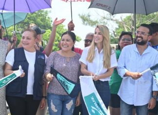 Inicia Paty Lobeira de Yunes la obra de rehabilitación en concreto hidráulico de la Av. Texolo en el Fracc. Torrentes