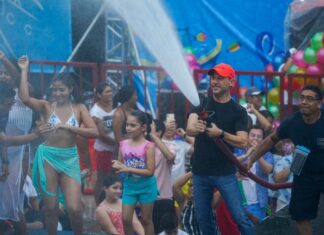 Encabeza Alcalde JM Unánue el tradicional Baño Popular de Santa Ana 2023