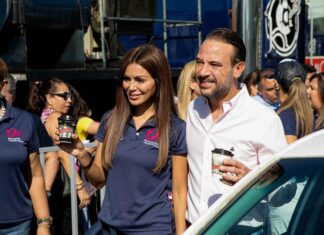 Alcalde JM Unánue y DIF municipal dan inicio a las actividades del “Mes Rosa” con el “Café con Causa”