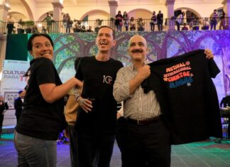 Homenaje a Cri-Cri en Palacio Municipal